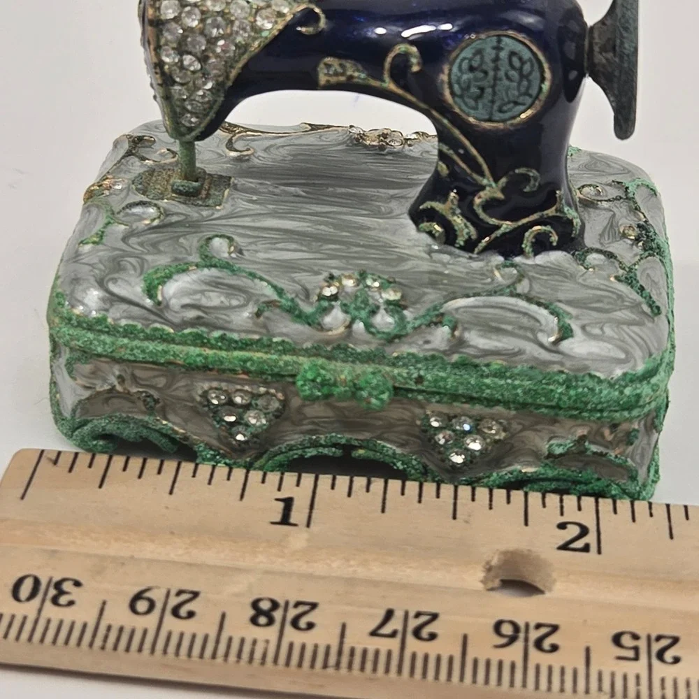 N/A exquisite miniature